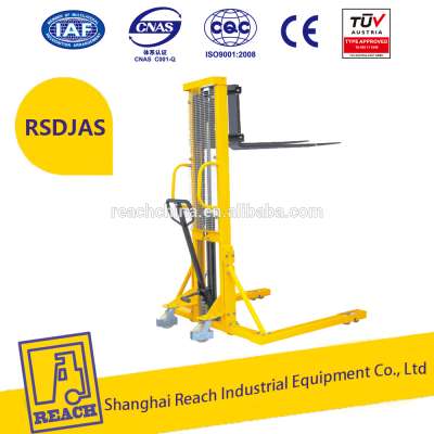 Widely Used New Design Manual Pallet Stackers with Straddle Leg